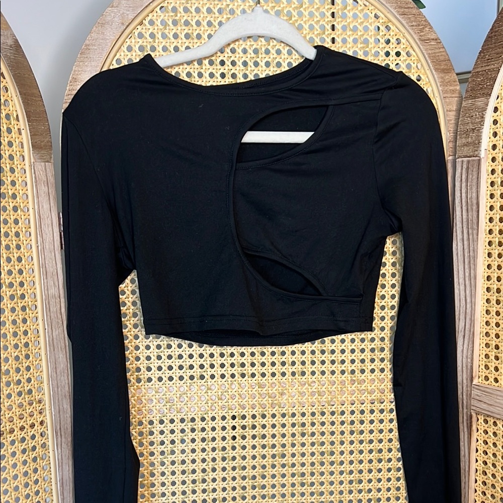 Black Cut-Out Long Sleeve Crop Top